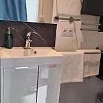 Maison Studio, Tiny House, Parking Privé, Jardin Toul