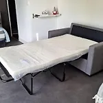Appartement Maison Studio, Tiny House, Parking Privé, Jardin *