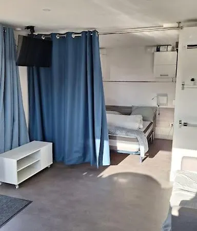 Maison Studio, Tiny House, Parking Privé, Jardin Appartamento