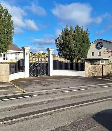 Appartamento Maison Studio, Tiny House, Parking Privé, Jardin *
