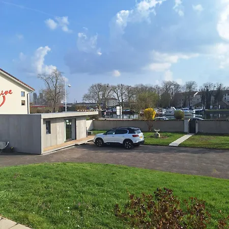 Maison Studio, Tiny House, Parking Prive, Jardin