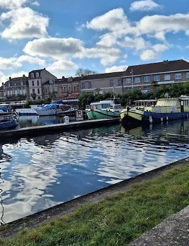 Maison Studio, Tiny House, Parking Prive, Jardin Apartament Tulon