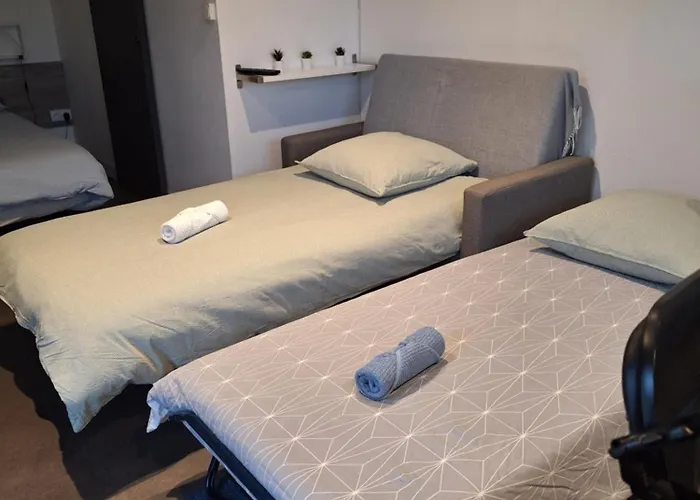 Maison Studio, Tiny House, Parking Prive, Jardin Apartament