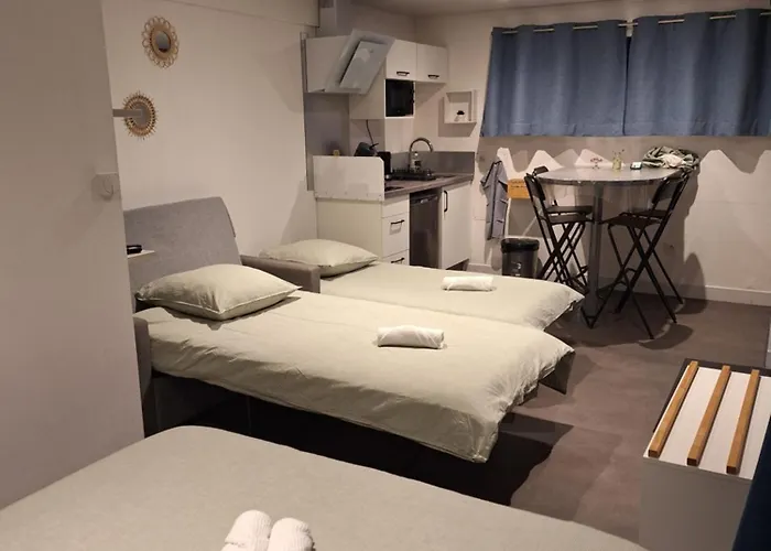 Appartamento Maison Studio, Tiny House, Parking Privé, Jardin *