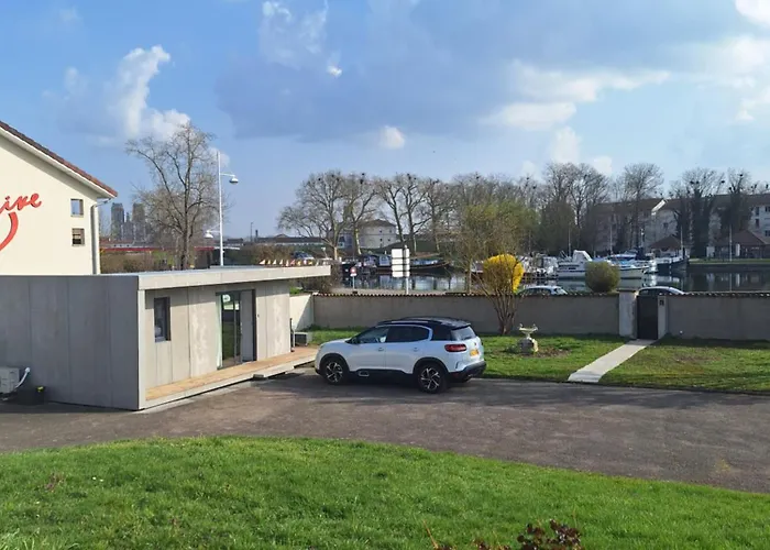 Maison Studio, Tiny House, Parking Privé, Jardin